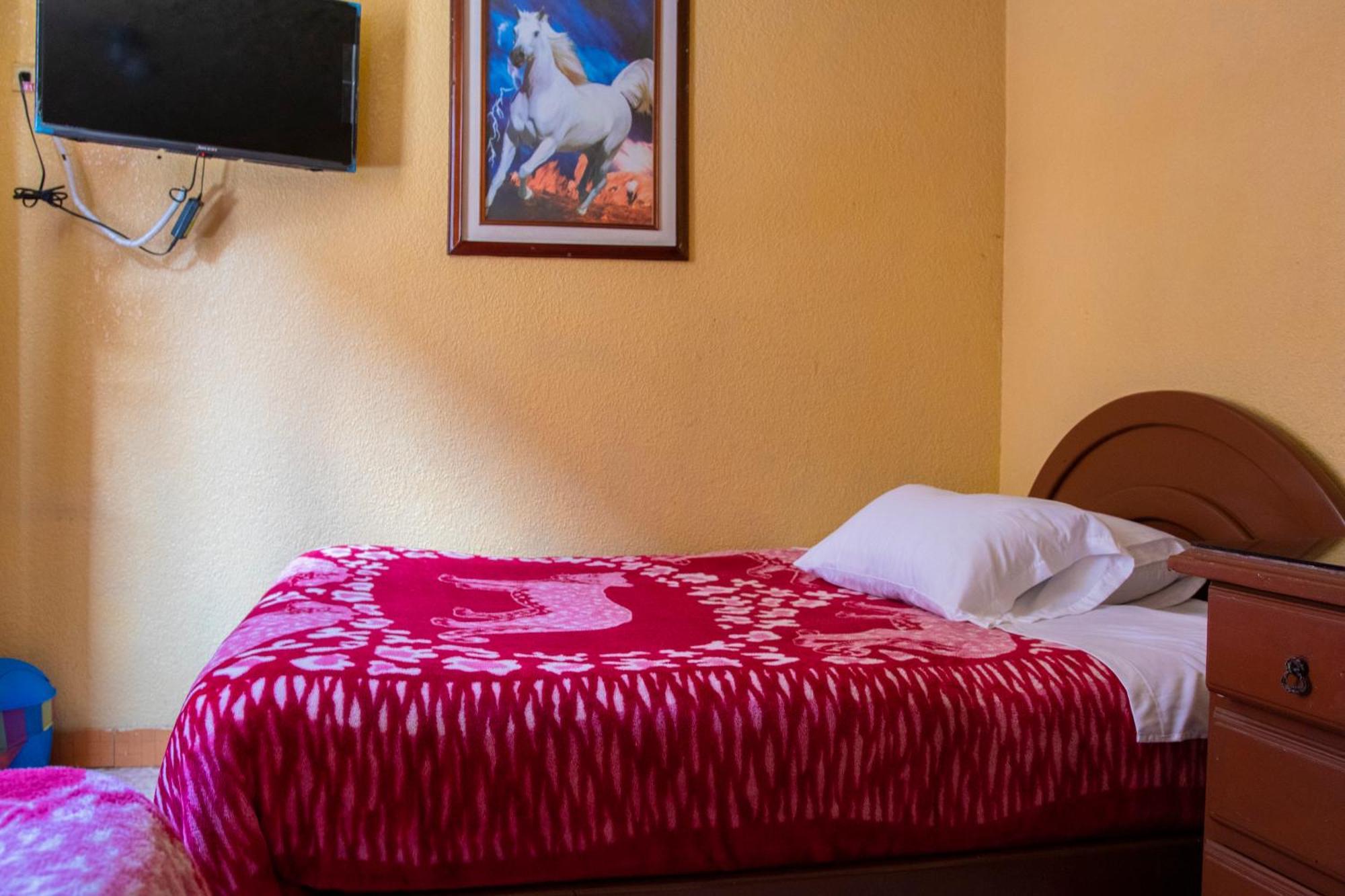 Hostal Carlos Luis Quito Exteriör bild