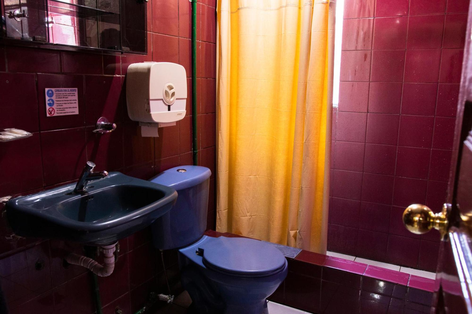 Hostal Carlos Luis Quito Exteriör bild