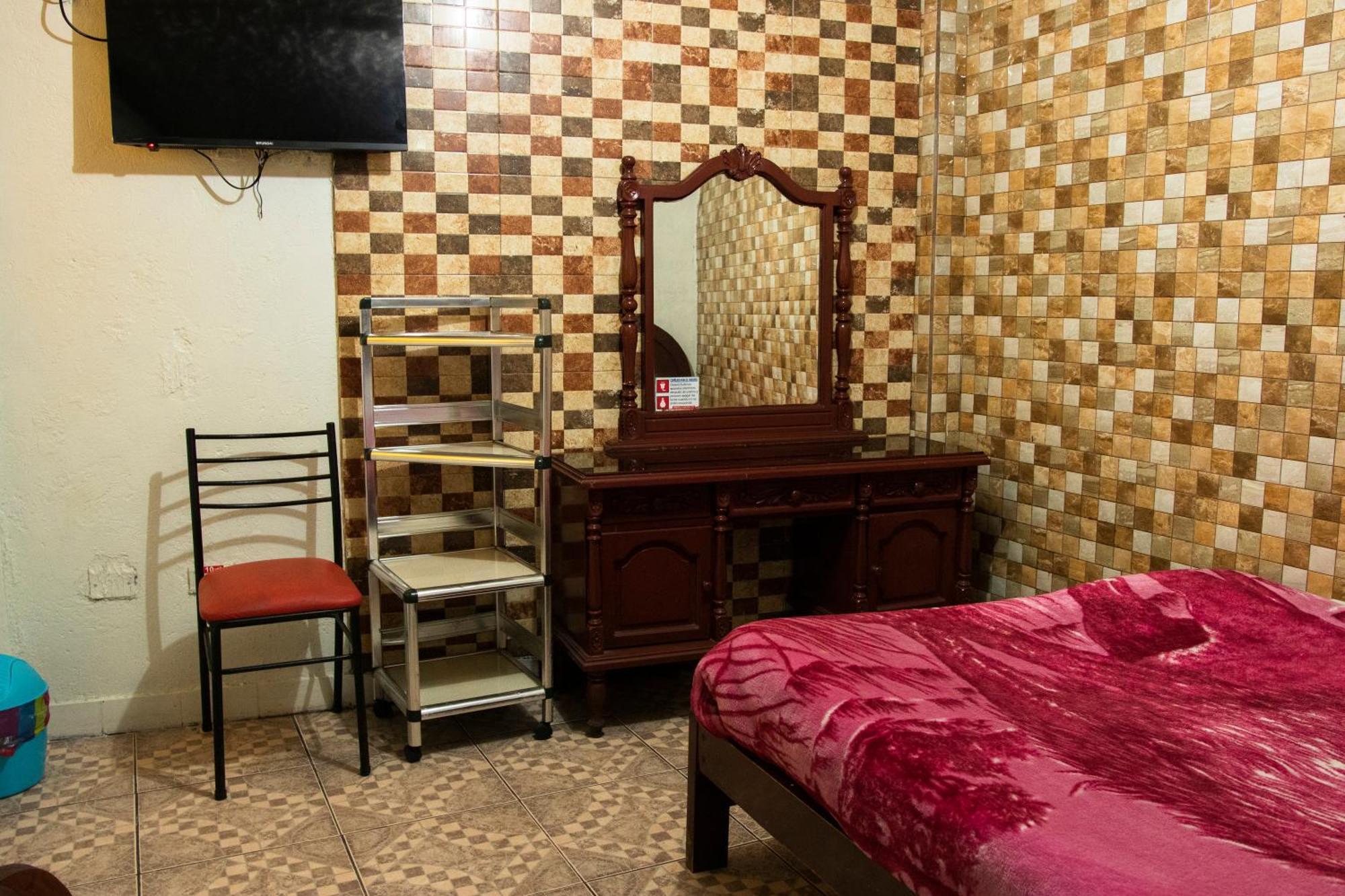 Hostal Carlos Luis Quito Exteriör bild