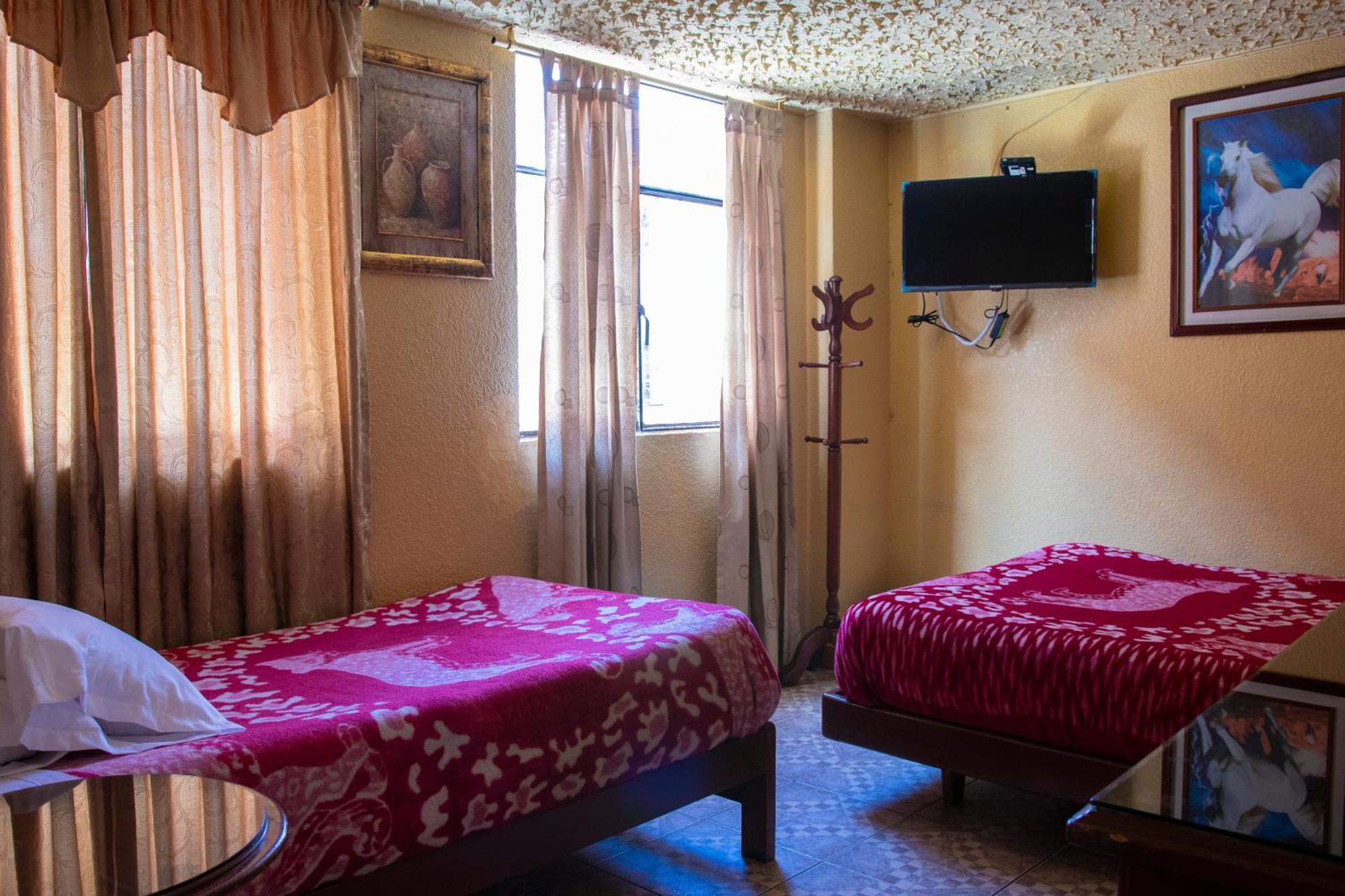Hostal Carlos Luis Quito Exteriör bild